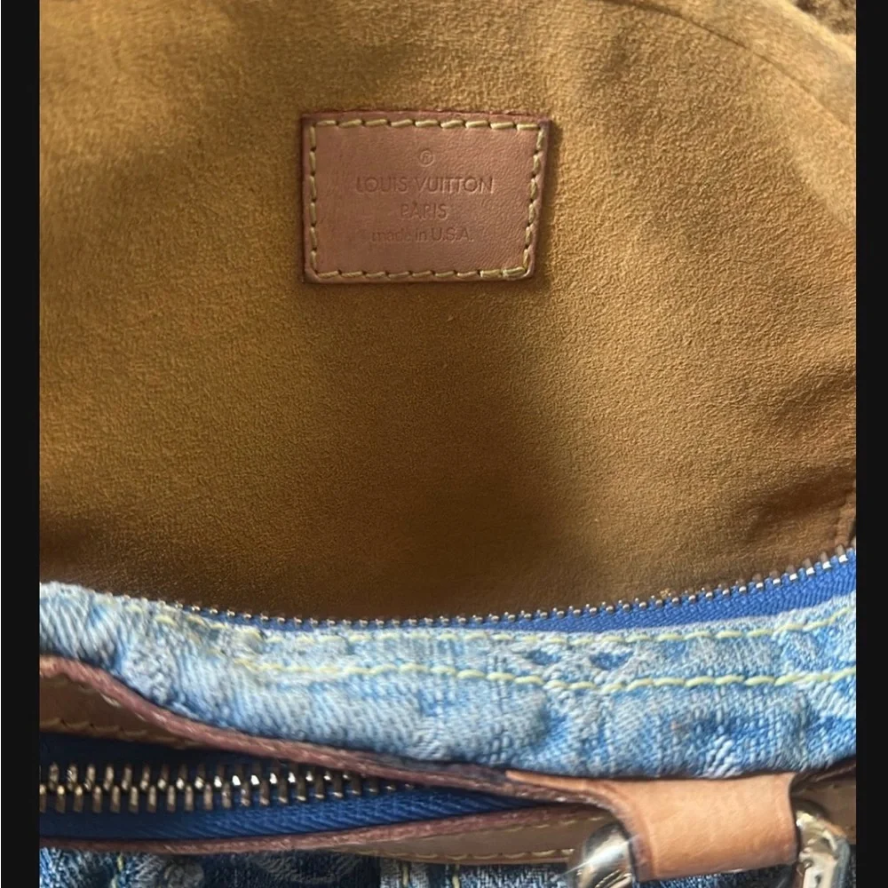 Louis Vuitton Blue Denim Handbag - Picture 12 of 13